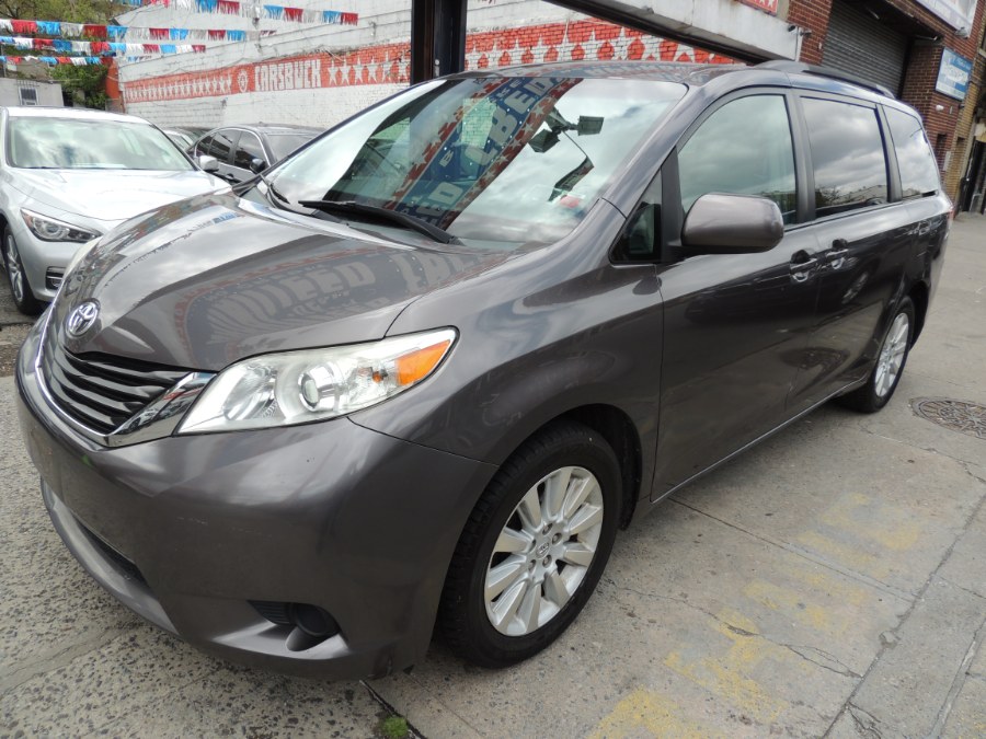 2014 toyota best sale sienna awd