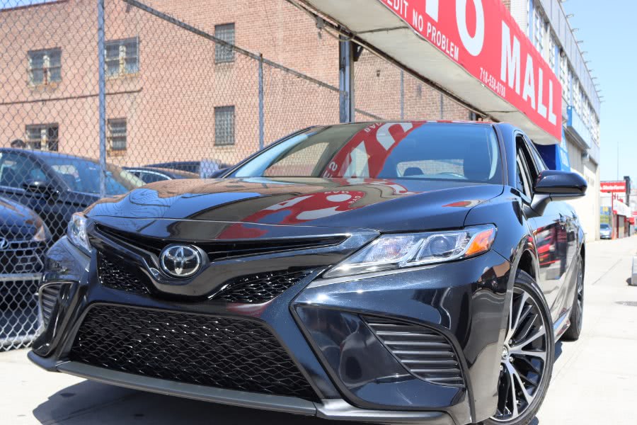 2019 Toyota Camry SE Auto (Natl), available for sale in Jamaica, New York | Hillside Auto Mall Inc.. Jamaica, New York