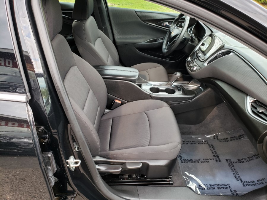 2018 Chevrolet Malibu 4dr Sdn LT w/1LT, available for sale in East Windsor, Connecticut | Toro Auto. East Windsor, Connecticut 2018 Chevrolet Malibu 4dr Sdn LT w/1LT, available for sale in East Windsor, Connecticut | Toro Auto. East Windsor, Connecticut