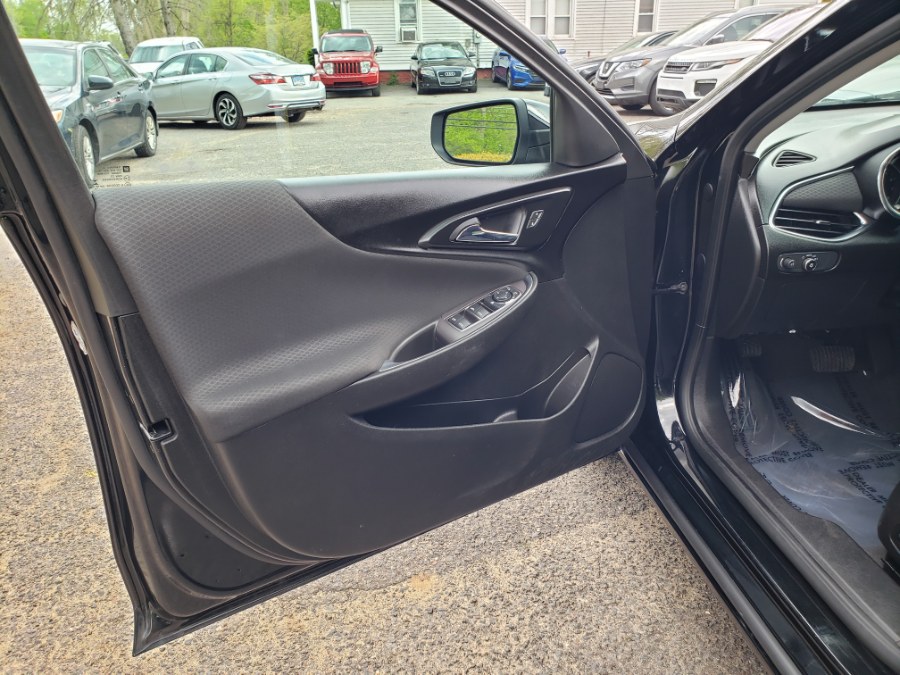 2018 Chevrolet Malibu 4dr Sdn LT w/1LT, available for sale in East Windsor, Connecticut | Toro Auto. East Windsor, Connecticut 2018 Chevrolet Malibu 4dr Sdn LT w/1LT, available for sale in East Windsor, Connecticut | Toro Auto. East Windsor, Connecticut