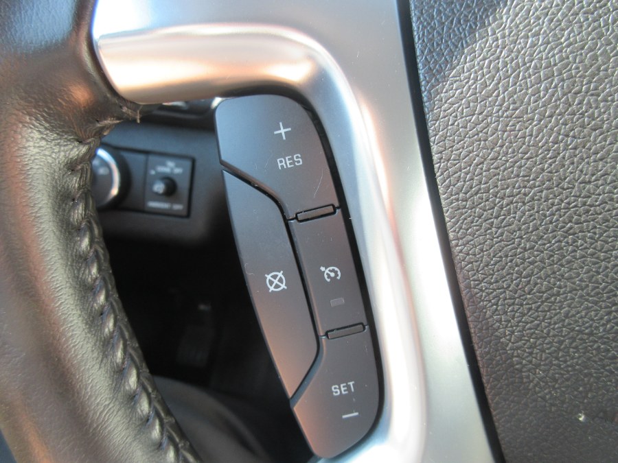 2017 Chevrolet Traverse AWD 4dr LT w/2LT, available for sale in Linden, New Jersey | Route 27 Auto Mall. Linden, New Jersey 2017 Chevrolet Traverse AWD 4dr LT w/2LT, available for sale in Linden, New Jersey | Route 27 Auto Mall. Linden, New Jersey