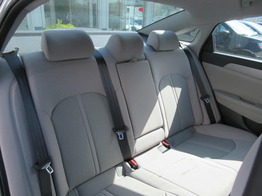 2016 Hyundai Sonata 4dr Sdn 2.4L SE, available for sale in Linden, New Jersey | Route 27 Auto Mall. Linden, New Jersey 2016 Hyundai Sonata 4dr Sdn 2.4L SE, available for sale in Linden, New Jersey | Route 27 Auto Mall. Linden, New Jersey