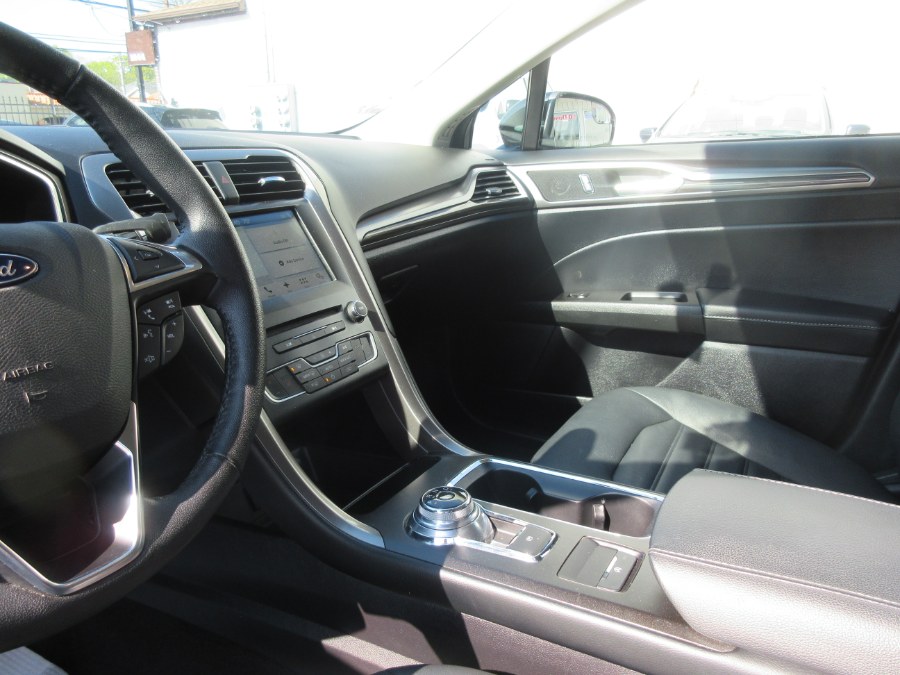 2018 Ford Fusion SE FWD, available for sale in Linden, New Jersey | Route 27 Auto Mall. Linden, New Jersey 2018 Ford Fusion SE FWD, available for sale in Linden, New Jersey | Route 27 Auto Mall. Linden, New Jersey