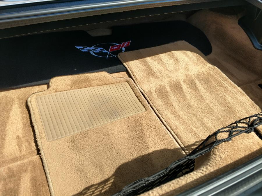 Used Chevrolet Corvette 2dr Convertible 2000 | Alpine Motors Inc. Wantagh, New York Used Chevrolet Corvette 2dr Convertible 2000 | Alpine Motors Inc. Wantagh, New York