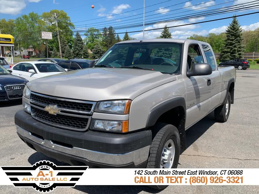 2007 Chevrolet Silverado 2500HD Classic 4WD Ext Cab 143.5" LT1, available for sale in East Windsor, Connecticut | A1 Auto Sale LLC. East Windsor, Connecticut