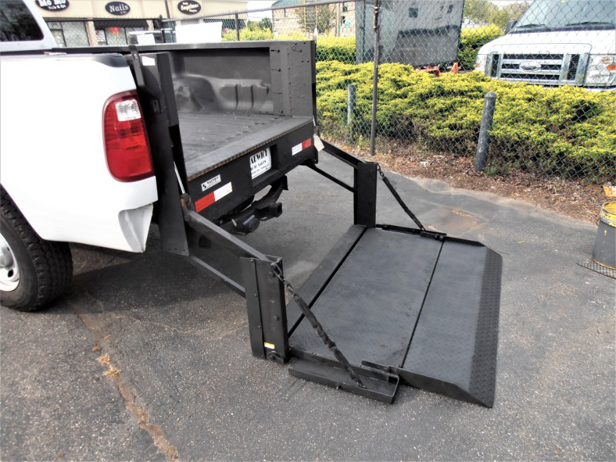 2015 Ford F250 SUPER DUTY LONG BED 4X4 4WD Reg Cab 137" with LIFTGATE, available for sale in COPIAGUE, New York | Warwick Auto Sales Inc. COPIAGUE, New York 2015 Ford F250 SUPER DUTY LONG BED 4X4 4WD Reg Cab 137" with LIFTGATE, available for sale in COPIAGUE, New York | Warwick Auto Sales Inc. COPIAGUE, New York