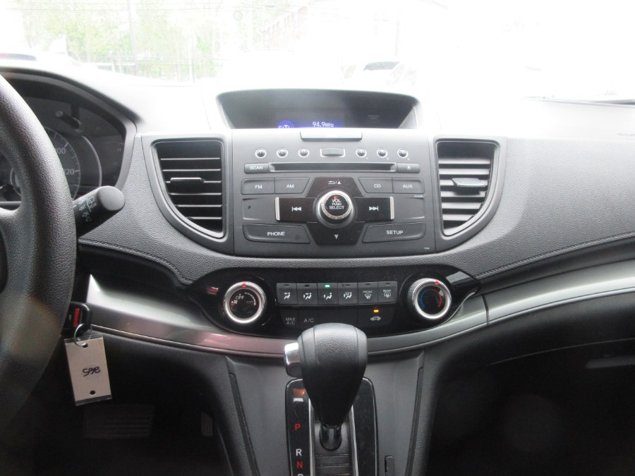 The 2015 Honda CR-V AWD 5dr LX