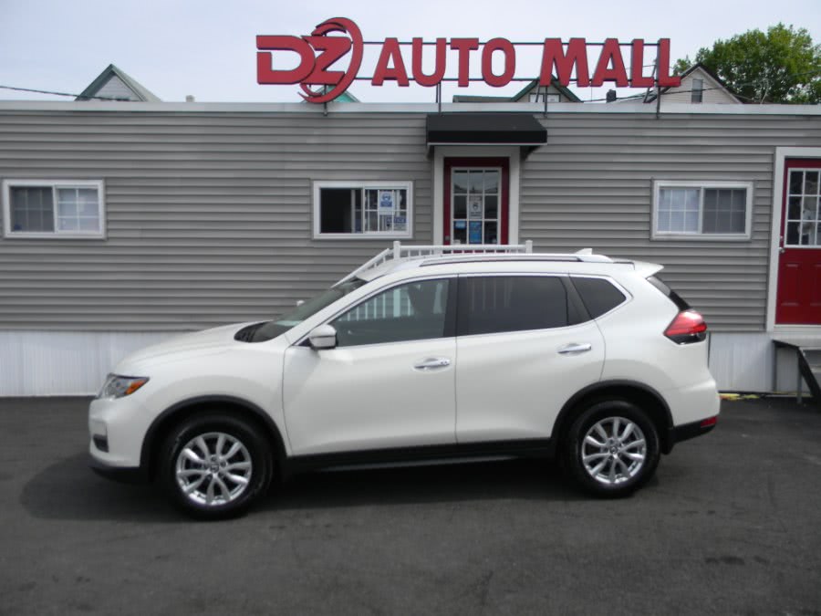 Used Nissan Rogue AWD SV 2017 | DZ Automall. Paterson, New Jersey