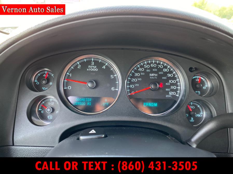 2011 GMC Yukon XL SLT 4WD 4dr 1500 SLT, available for sale in Manchester, Connecticut | Vernon Auto Sale & Service. Manchester, Connecticut 2011 GMC Yukon XL SLT 4WD 4dr 1500 SLT, available for sale in Manchester, Connecticut | Vernon Auto Sale & Service. Manchester, Connecticut