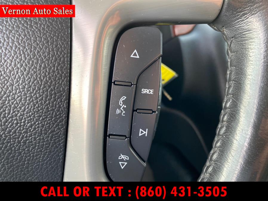 2011 GMC Yukon XL SLT 4WD 4dr 1500 SLT, available for sale in Manchester, Connecticut | Vernon Auto Sale & Service. Manchester, Connecticut 2011 GMC Yukon XL SLT 4WD 4dr 1500 SLT, available for sale in Manchester, Connecticut | Vernon Auto Sale & Service. Manchester, Connecticut