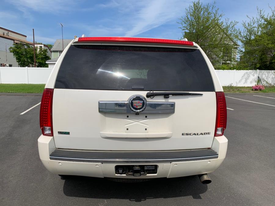 2011 Cadillac Escalade AWD 4dr Premium, available for sale in Bridgeport, Connecticut | CT Auto. Bridgeport, Connecticut 2011 Cadillac Escalade AWD 4dr Premium, available for sale in Bridgeport, Connecticut | CT Auto. Bridgeport, Connecticut