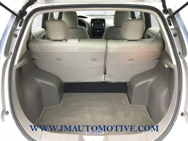 2014 Nissan Leaf 4dr HB SV, available for sale in Naugatuck, Connecticut | J&M Automotive Sls&Svc LLC. Naugatuck, Connecticut 2014 Nissan Leaf 4dr HB SV, available for sale in Naugatuck, Connecticut | J&M Automotive Sls&Svc LLC. Naugatuck, Connecticut