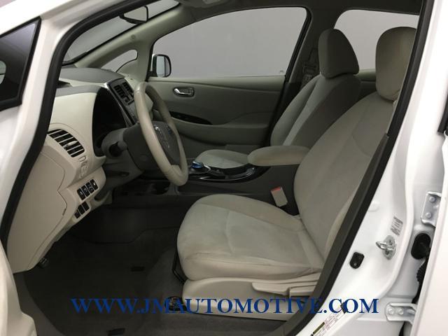 2014 Nissan Leaf 4dr HB SV, available for sale in Naugatuck, Connecticut | J&M Automotive Sls&Svc LLC. Naugatuck, Connecticut 2014 Nissan Leaf 4dr HB SV, available for sale in Naugatuck, Connecticut | J&M Automotive Sls&Svc LLC. Naugatuck, Connecticut