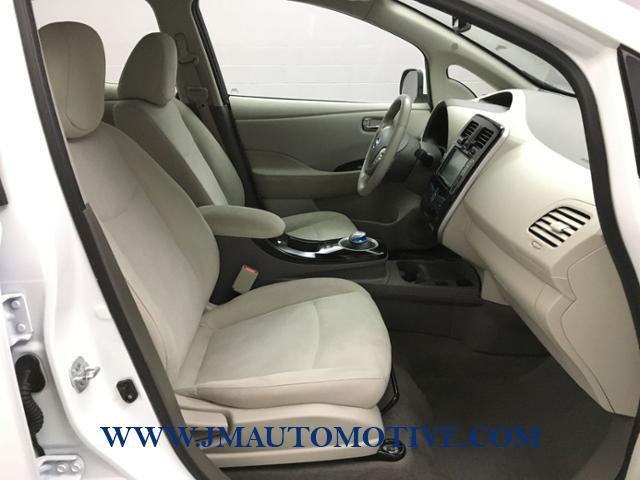 2014 Nissan Leaf 4dr HB SV, available for sale in Naugatuck, Connecticut | J&M Automotive Sls&Svc LLC. Naugatuck, Connecticut 2014 Nissan Leaf 4dr HB SV, available for sale in Naugatuck, Connecticut | J&M Automotive Sls&Svc LLC. Naugatuck, Connecticut