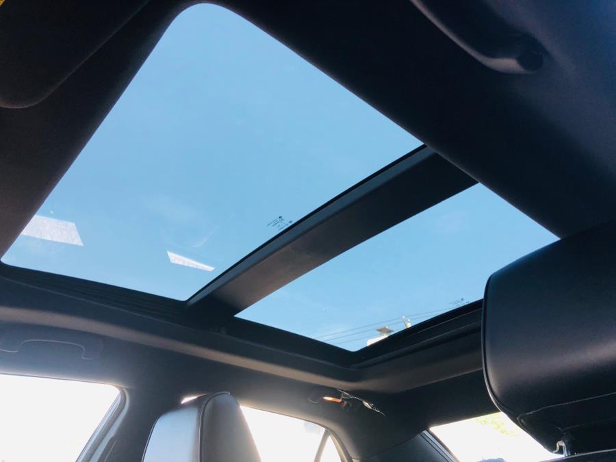 2013 Chrysler 300 4dr Sdn 300C AWD, available for sale in Milford, Connecticut | Chip's Auto Sales Inc. Milford, Connecticut 2013 Chrysler 300 4dr Sdn 300C AWD, available for sale in Milford, Connecticut | Chip's Auto Sales Inc. Milford, Connecticut