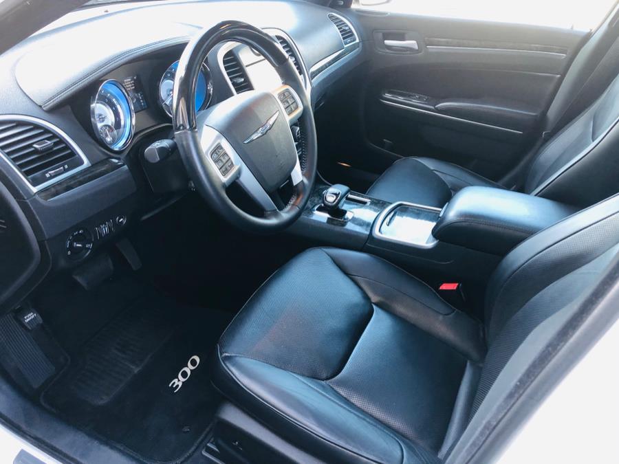 2013 Chrysler 300 4dr Sdn 300C AWD, available for sale in Milford, Connecticut | Chip's Auto Sales Inc. Milford, Connecticut 2013 Chrysler 300 4dr Sdn 300C AWD, available for sale in Milford, Connecticut | Chip's Auto Sales Inc. Milford, Connecticut