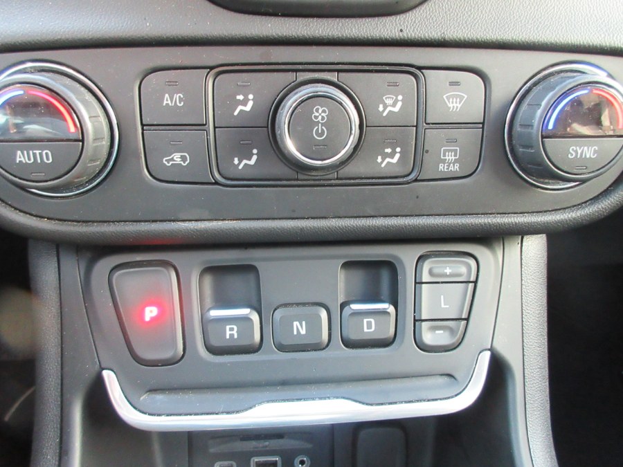 2019 GMC Terrain FWD 4dr SLT, available for sale in Linden, New Jersey | Route 27 Auto Mall. Linden, New Jersey 2019 GMC Terrain FWD 4dr SLT, available for sale in Linden, New Jersey | Route 27 Auto Mall. Linden, New Jersey