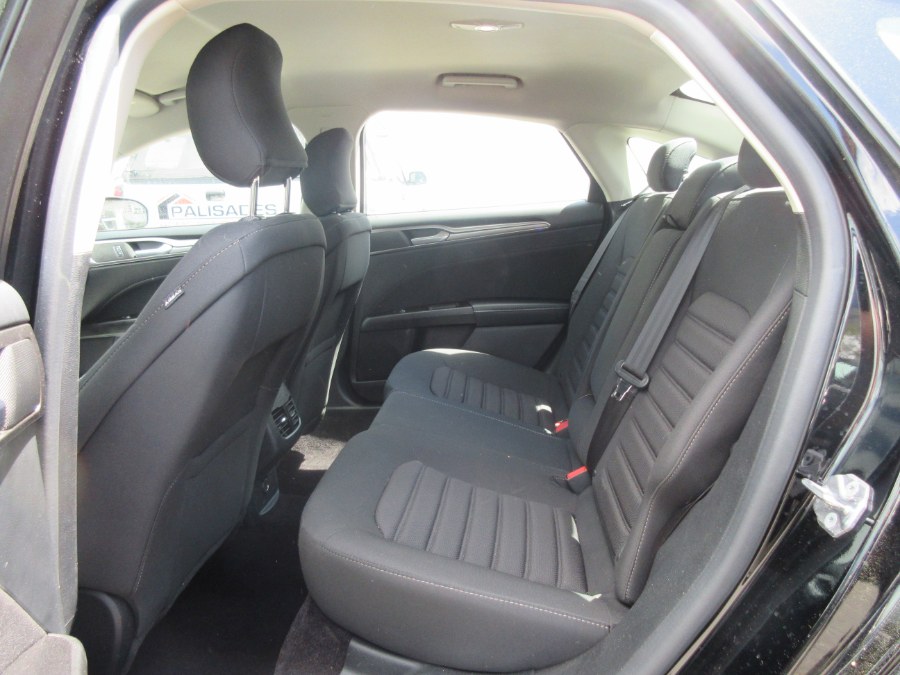 2017 Ford Fusion SE FWD, available for sale in Linden, New Jersey | Route 27 Auto Mall. Linden, New Jersey 2017 Ford Fusion SE FWD, available for sale in Linden, New Jersey | Route 27 Auto Mall. Linden, New Jersey