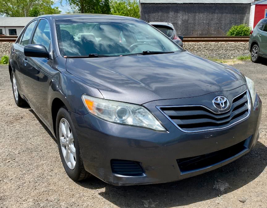 2011 Toyota Camry 4dr Sdn I4 Man LE (Natl), available for sale in Wallingford, Connecticut | Wallingford Auto Center LLC. Wallingford, Connecticut