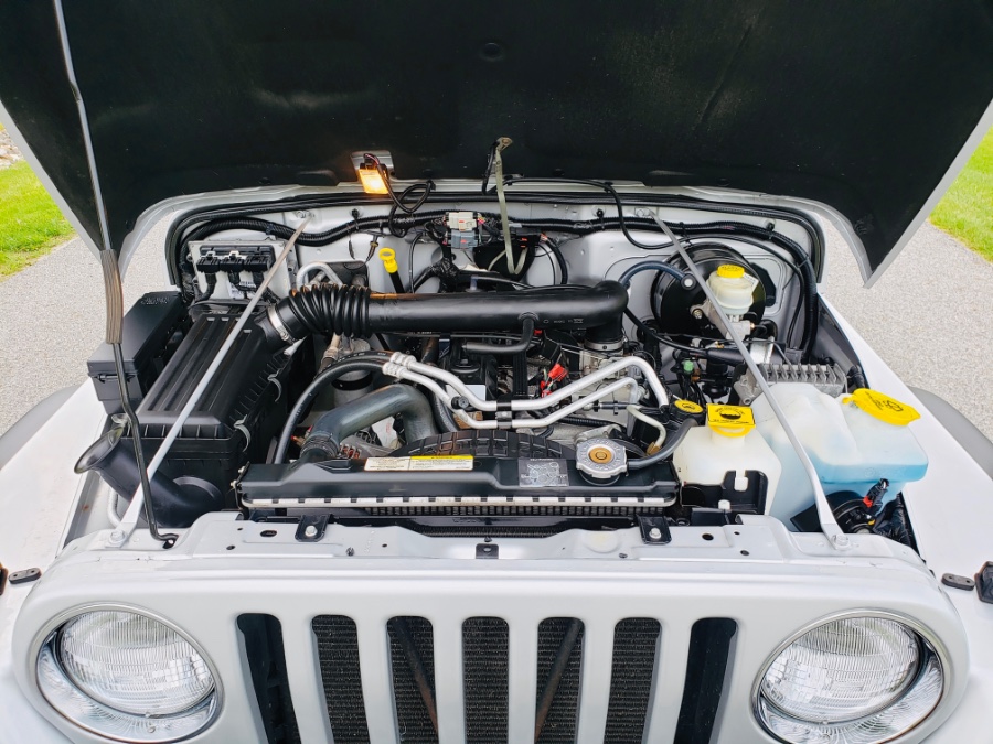 2004 Jeep Wrangler 2dr Sport, available for sale in North Salem, New York | Meccanic Shop North Inc. North Salem, New York 2004 Jeep Wrangler 2dr Sport, available for sale in North Salem, New York | Meccanic Shop North Inc. North Salem, New York