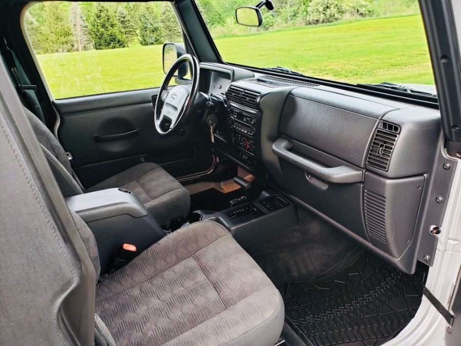 2004 Jeep Wrangler 2dr Sport, available for sale in North Salem, New York | Meccanic Shop North Inc. North Salem, New York 2004 Jeep Wrangler 2dr Sport, available for sale in North Salem, New York | Meccanic Shop North Inc. North Salem, New York