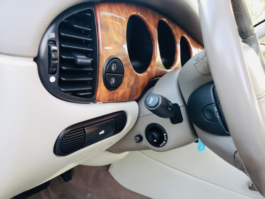 2001 Jaguar XJ 4dr Sdn L, available for sale in North Salem, New York | Meccanic Shop North Inc. North Salem, New York 2001 Jaguar XJ 4dr Sdn L, available for sale in North Salem, New York | Meccanic Shop North Inc. North Salem, New York