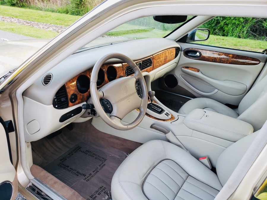 2001 Jaguar XJ 4dr Sdn L, available for sale in North Salem, New York | Meccanic Shop North Inc. North Salem, New York 2001 Jaguar XJ 4dr Sdn L, available for sale in North Salem, New York | Meccanic Shop North Inc. North Salem, New York