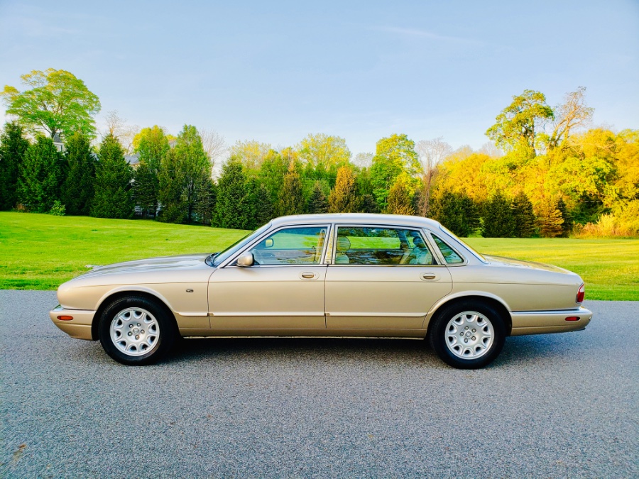 2001 Jaguar XJ 4dr Sdn L, available for sale in North Salem, New York | Meccanic Shop North Inc. North Salem, New York 2001 Jaguar XJ 4dr Sdn L, available for sale in North Salem, New York | Meccanic Shop North Inc. North Salem, New York