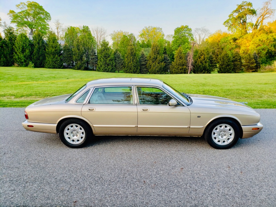 2001 Jaguar XJ 4dr Sdn L, available for sale in North Salem, New York | Meccanic Shop North Inc. North Salem, New York 2001 Jaguar XJ 4dr Sdn L, available for sale in North Salem, New York | Meccanic Shop North Inc. North Salem, New York