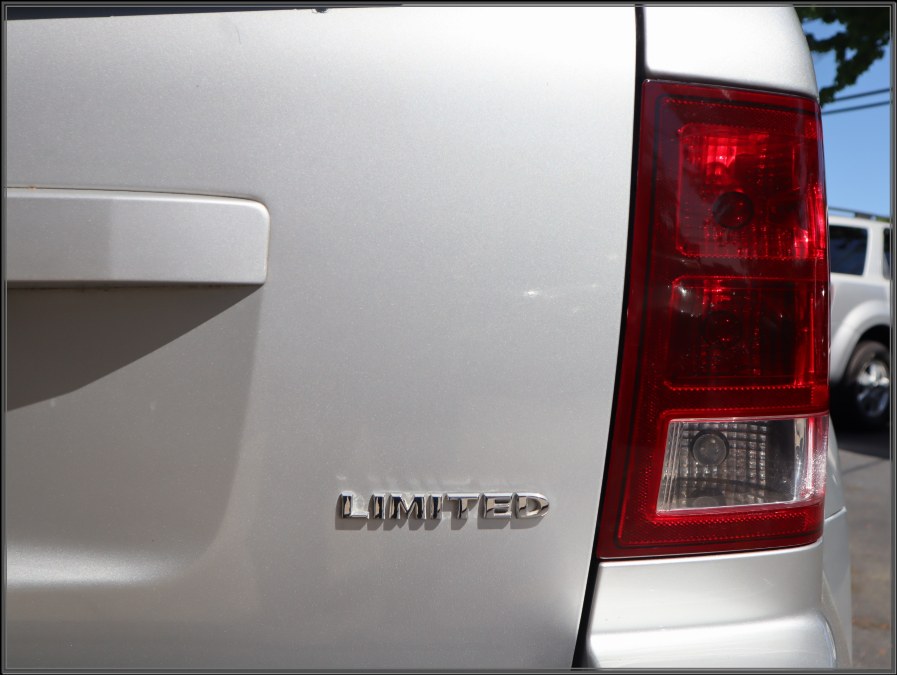 Used Jeep Grand Cherokee 4dr Limited 4WD 2005 | My Auto Inc.. Huntington Station, New York Used Jeep Grand Cherokee 4dr Limited 4WD 2005 | My Auto Inc.. Huntington Station, New York