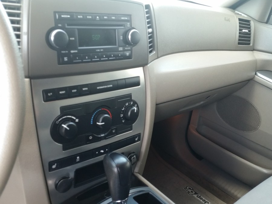 2006 Jeep Grand Cherokee 4dr Laredo 4WD, available for sale in Berlin, Connecticut | Action Automotive. Berlin, Connecticut 2006 Jeep Grand Cherokee 4dr Laredo 4WD, available for sale in Berlin, Connecticut | Action Automotive. Berlin, Connecticut