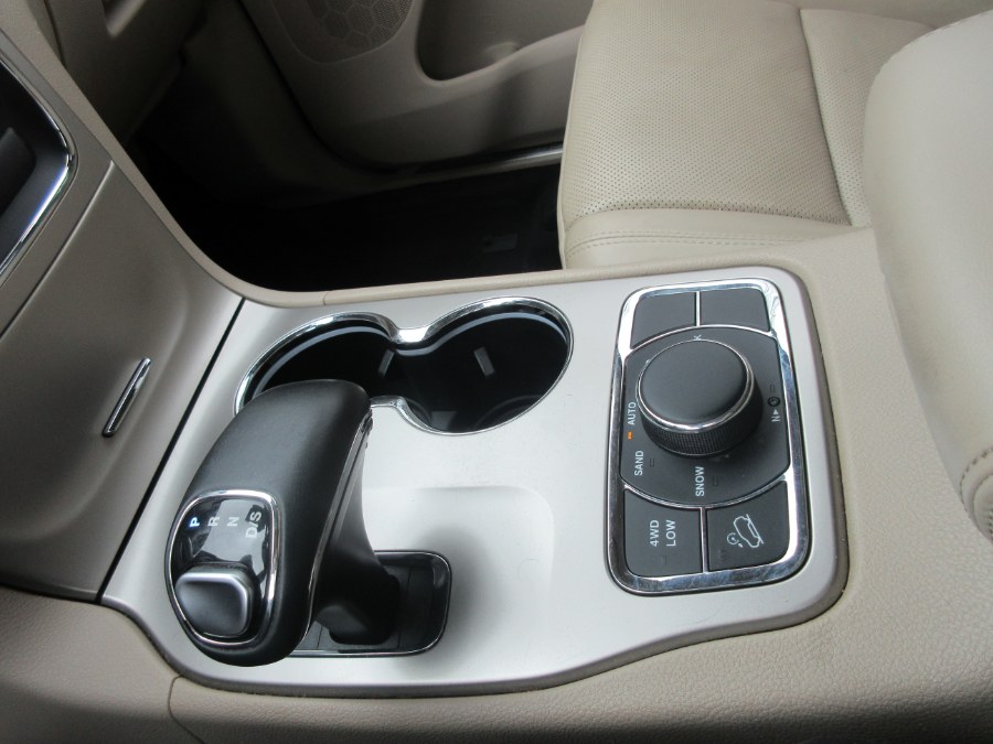 2015 Jeep Grand Cherokee 4WD 4dr Limited, available for sale in Linden, New Jersey | Route 27 Auto Mall. Linden, New Jersey 2015 Jeep Grand Cherokee 4WD 4dr Limited, available for sale in Linden, New Jersey | Route 27 Auto Mall. Linden, New Jersey