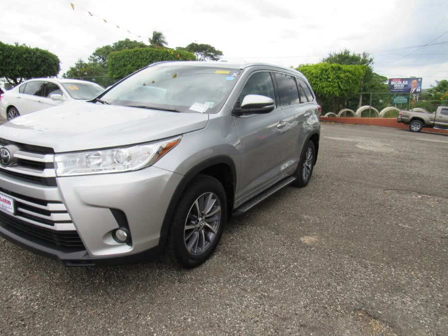 2017 Toyota Highlander XLE V6 AWD (Natl), available for sale in San Francisco de Macoris Rd, Dominican Republic | Hilario Auto Import. San Francisco de Macoris Rd, Dominican Republic