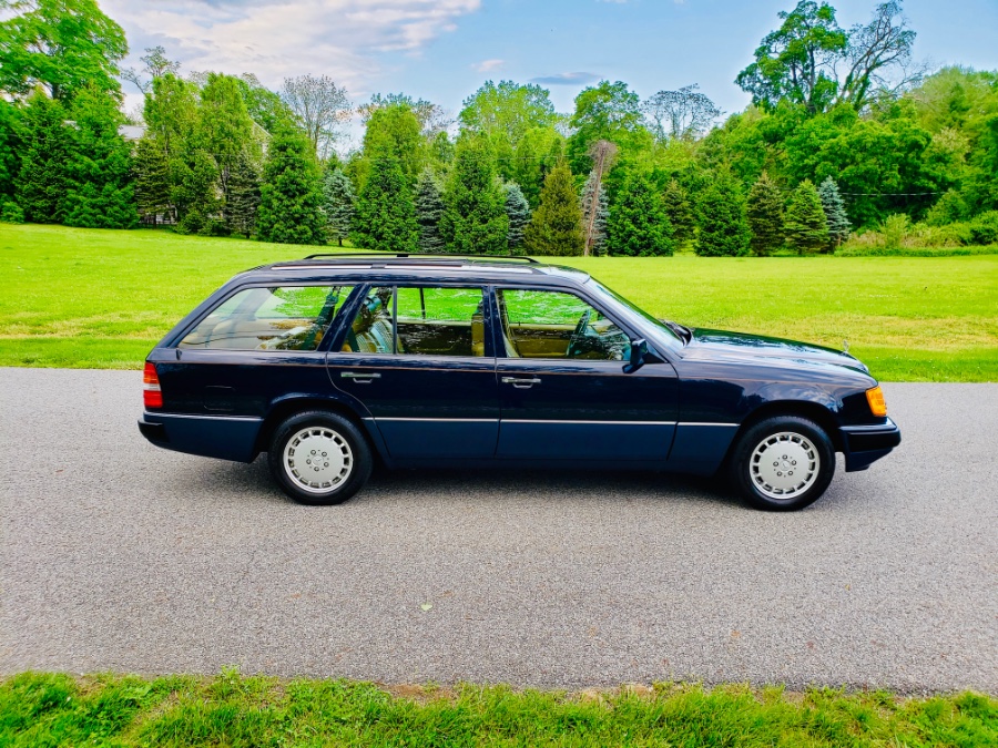 1993 Mercedes-Benz 300 Series 4dr Wagon 300TE 4matic Auto, available for sale in North Salem, New York | Meccanic Shop North Inc. North Salem, New York 1993 Mercedes-Benz 300 Series 4dr Wagon 300TE 4matic Auto, available for sale in North Salem, New York | Meccanic Shop North Inc. North Salem, New York