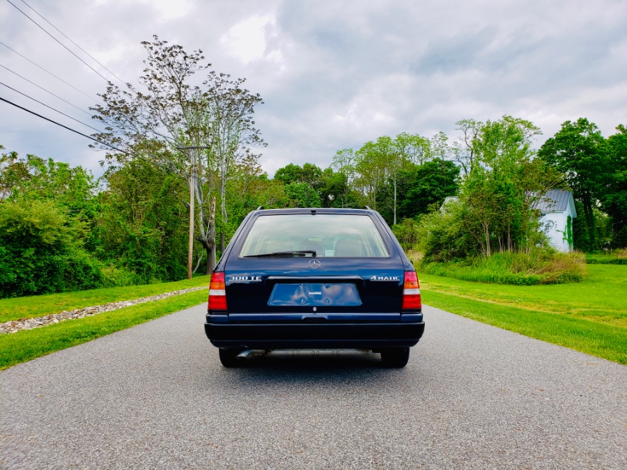 1993 Mercedes-Benz 300 Series 4dr Wagon 300TE 4matic Auto, available for sale in North Salem, New York | Meccanic Shop North Inc. North Salem, New York 1993 Mercedes-Benz 300 Series 4dr Wagon 300TE 4matic Auto, available for sale in North Salem, New York | Meccanic Shop North Inc. North Salem, New York