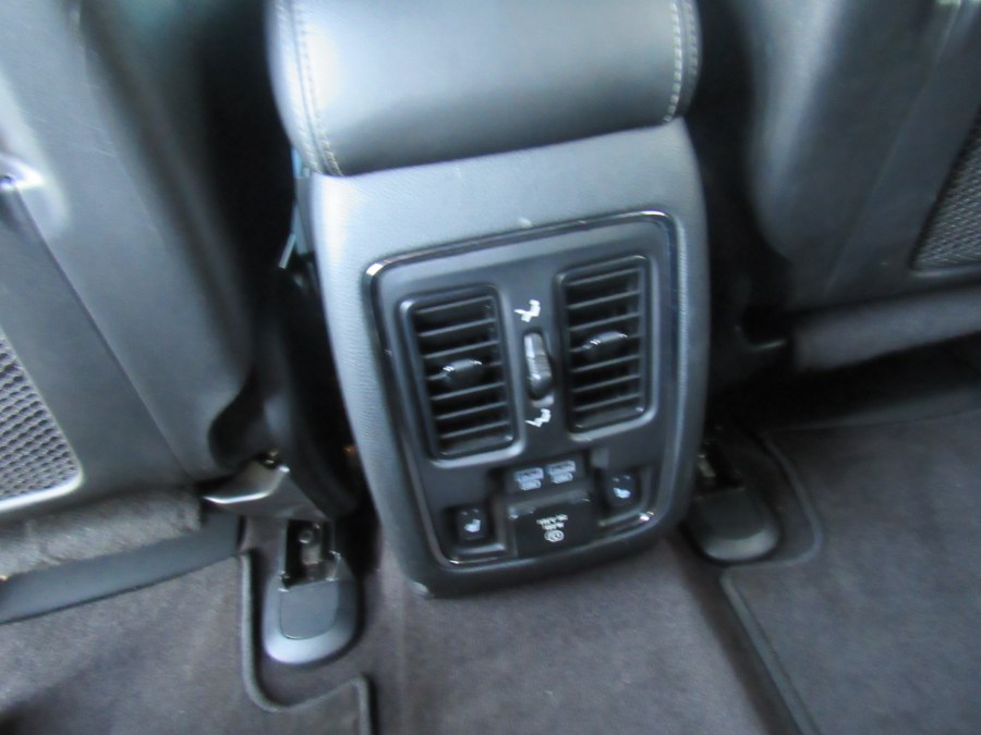 2019 Jeep Grand Cherokee Overland 4x4, available for sale in San Francisco de Macoris Rd, Dominican Republic | Hilario Auto Import. San Francisco de Macoris Rd, Dominican Republic 2019 Jeep Grand Cherokee Overland 4x4, available for sale in San Francisco de Macoris Rd, Dominican Republic | Hilario Auto Import. San Francisco de Macoris Rd, Dominican Republic
