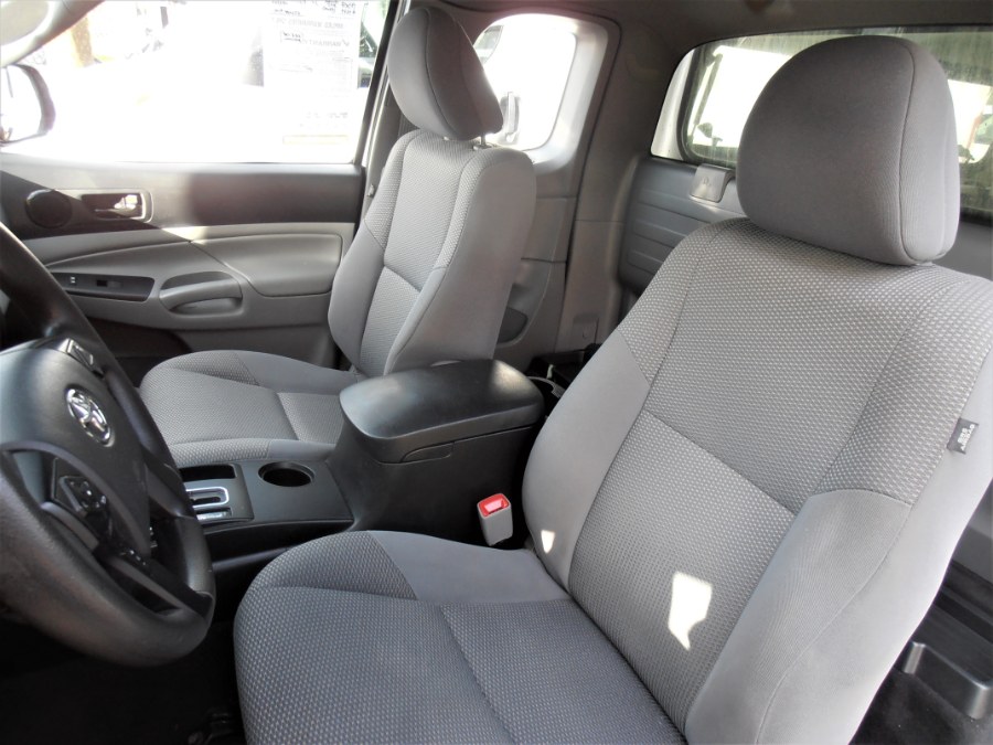 2015 Toyota Tacoma 4 DOOR EXT CAB WORK TRUCK, available for sale in COPIAGUE, New York | Warwick Auto Sales Inc. COPIAGUE, New York 2015 Toyota Tacoma 4 DOOR EXT CAB WORK TRUCK, available for sale in COPIAGUE, New York | Warwick Auto Sales Inc. COPIAGUE, New York