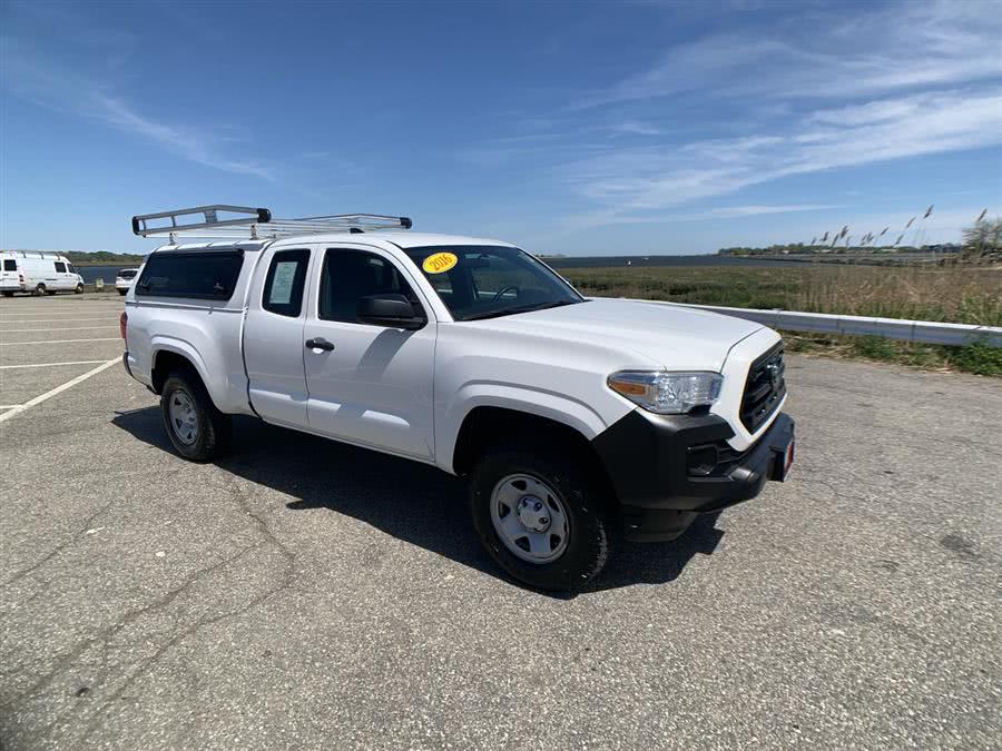 2016 Toyota Tacoma 2WD Access Cab I4 AT SR (Natl), available for sale in Stratford, Connecticut | Wiz Leasing Inc. Stratford, Connecticut