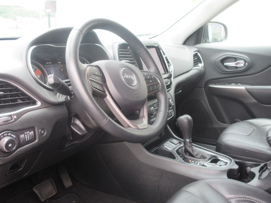 Used Jeep Cherokee Limited FWD 2019 | Route 27 Auto Mall. Linden, New Jersey Used Jeep Cherokee Limited FWD 2019 | Route 27 Auto Mall. Linden, New Jersey