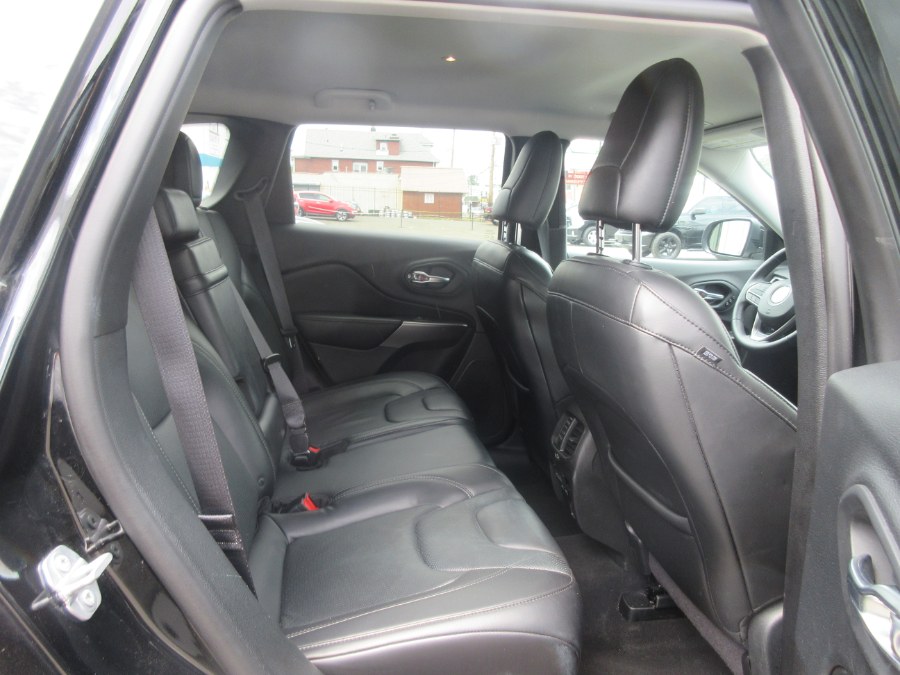 Used Jeep Cherokee Limited FWD 2019 | Route 27 Auto Mall. Linden, New Jersey Used Jeep Cherokee Limited FWD 2019 | Route 27 Auto Mall. Linden, New Jersey