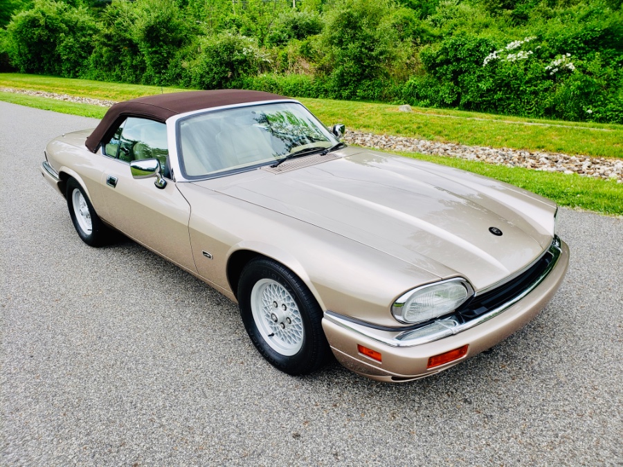 1994 Jaguar XJS 2dr Convertible 4.0L, available for sale in North Salem, New York | Meccanic Shop North Inc. North Salem, New York 1994 Jaguar XJS 2dr Convertible 4.0L, available for sale in North Salem, New York | Meccanic Shop North Inc. North Salem, New York
