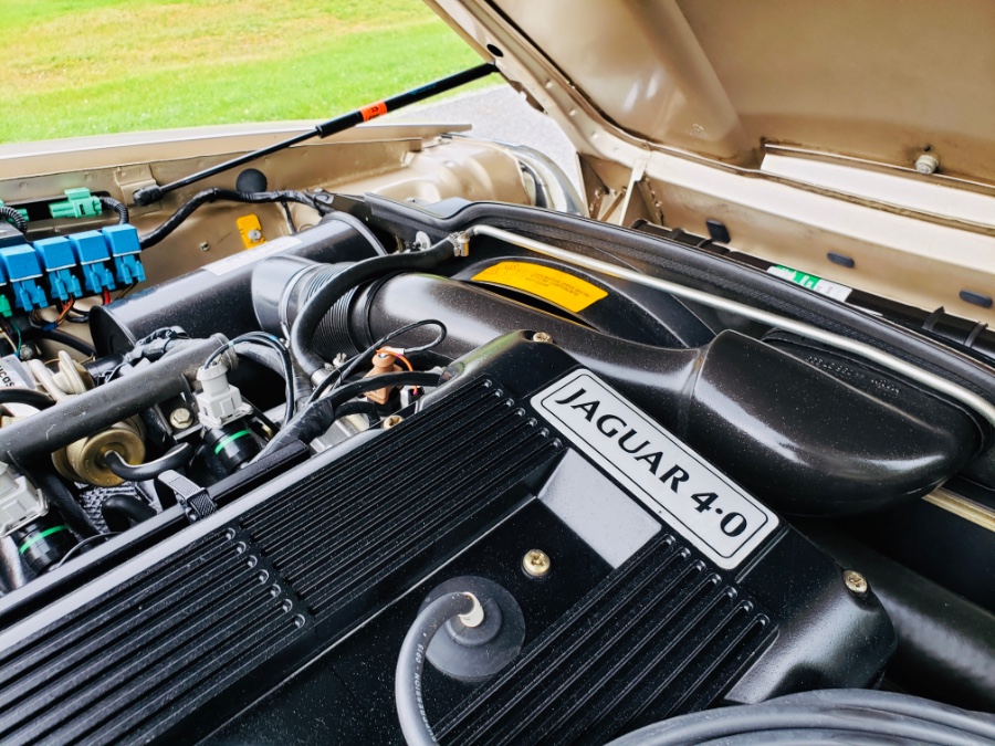1994 Jaguar XJS 2dr Convertible 4.0L, available for sale in North Salem, New York | Meccanic Shop North Inc. North Salem, New York 1994 Jaguar XJS 2dr Convertible 4.0L, available for sale in North Salem, New York | Meccanic Shop North Inc. North Salem, New York