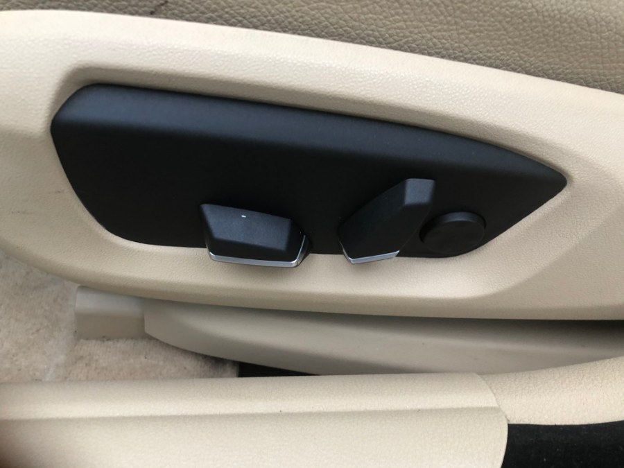 2014 BMW 5 Series 4dr Sdn 528i xDrive AWD, available for sale in Bristol, Connecticut | Bristol Auto Center LLC. Bristol, Connecticut 2014 BMW 5 Series 4dr Sdn 528i xDrive AWD, available for sale in Bristol, Connecticut | Bristol Auto Center LLC. Bristol, Connecticut