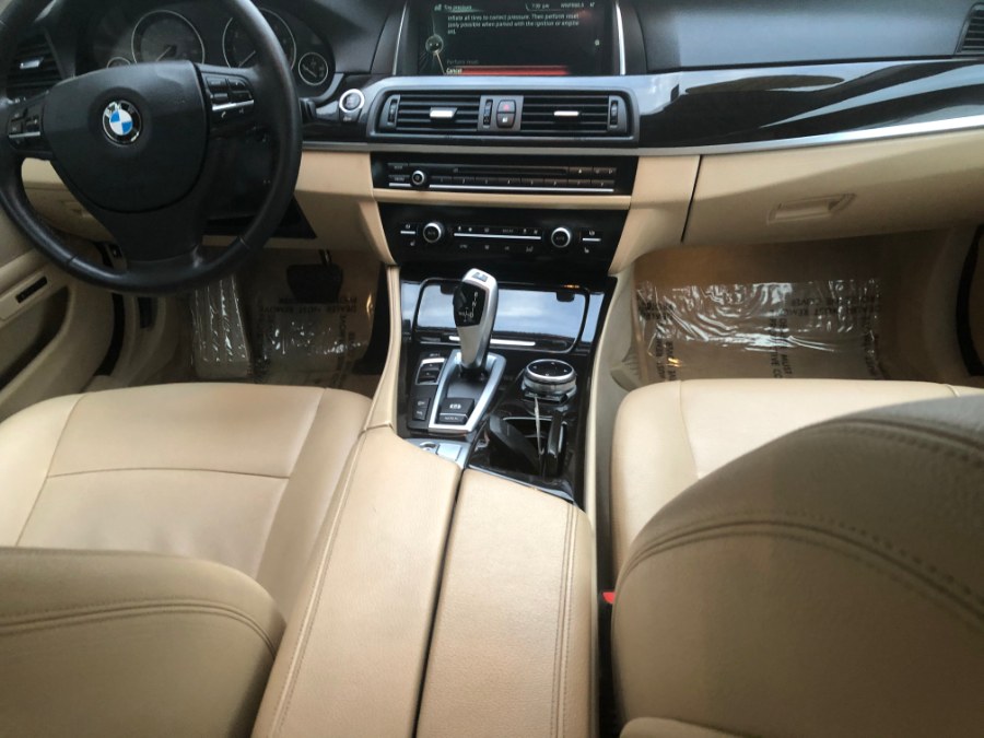 2014 BMW 5 Series 4dr Sdn 528i xDrive AWD, available for sale in Bristol, Connecticut | Bristol Auto Center LLC. Bristol, Connecticut 2014 BMW 5 Series 4dr Sdn 528i xDrive AWD, available for sale in Bristol, Connecticut | Bristol Auto Center LLC. Bristol, Connecticut