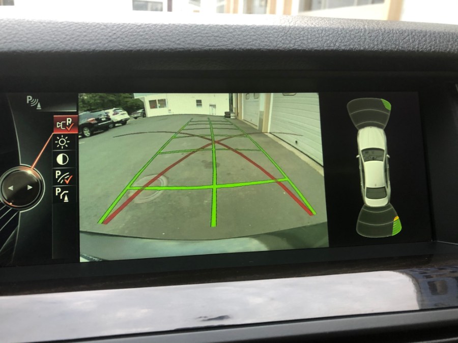 2014 BMW 5 Series 4dr Sdn 528i xDrive AWD, available for sale in Bristol, Connecticut | Bristol Auto Center LLC. Bristol, Connecticut 2014 BMW 5 Series 4dr Sdn 528i xDrive AWD, available for sale in Bristol, Connecticut | Bristol Auto Center LLC. Bristol, Connecticut