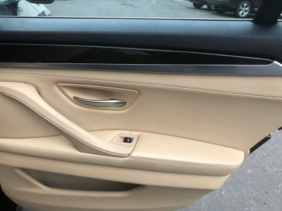 2014 BMW 5 Series 4dr Sdn 528i xDrive AWD, available for sale in Bristol, Connecticut | Bristol Auto Center LLC. Bristol, Connecticut 2014 BMW 5 Series 4dr Sdn 528i xDrive AWD, available for sale in Bristol, Connecticut | Bristol Auto Center LLC. Bristol, Connecticut