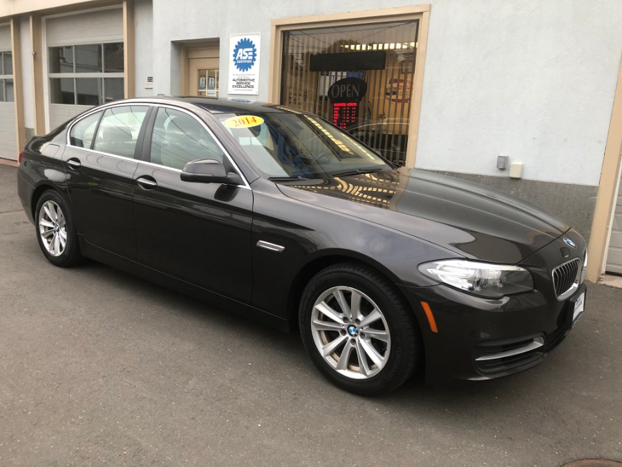 2014 BMW 5 Series 4dr Sdn 528i xDrive AWD, available for sale in Bristol, Connecticut | Bristol Auto Center LLC. Bristol, Connecticut 2014 BMW 5 Series 4dr Sdn 528i xDrive AWD, available for sale in Bristol, Connecticut | Bristol Auto Center LLC. Bristol, Connecticut