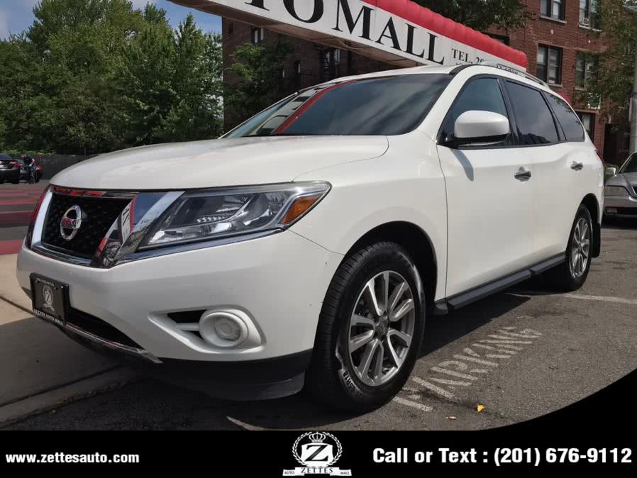 2013 Nissan Pathfinder 4WD 4dr SV, available for sale in Jersey City, New Jersey | Zettes Auto Mall. Jersey City, New Jersey
