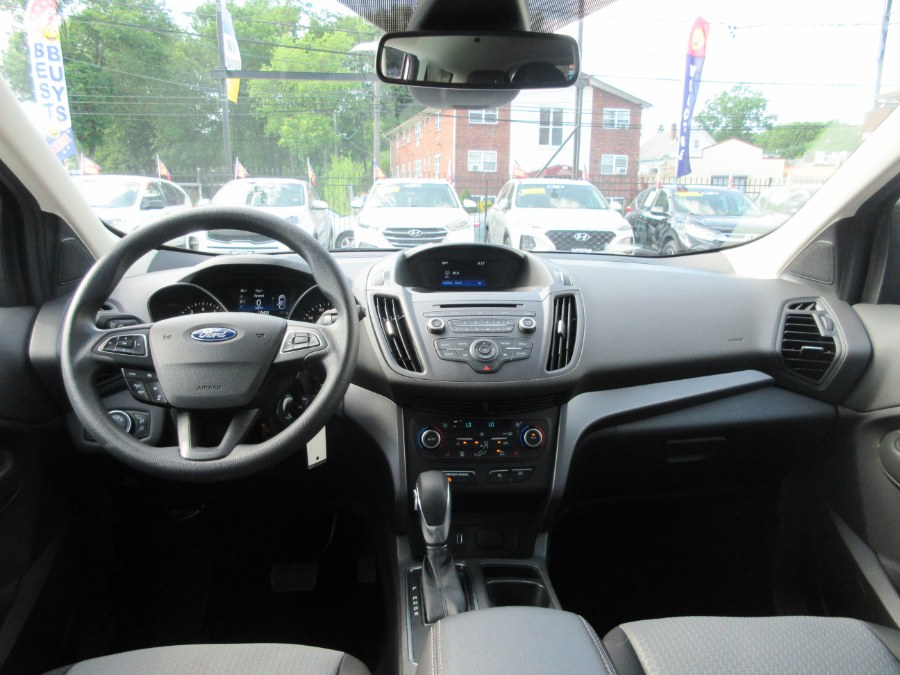 2018 Ford Escape SE FWD, available for sale in Linden, New Jersey | Route 27 Auto Mall. Linden, New Jersey 2018 Ford Escape SE FWD, available for sale in Linden, New Jersey | Route 27 Auto Mall. Linden, New Jersey