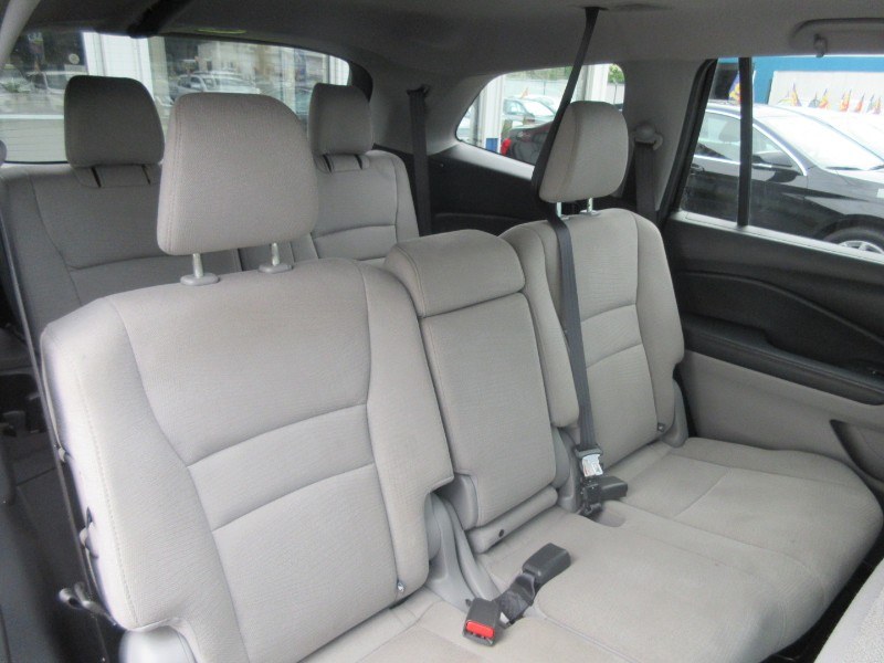 2017 Honda Pilot EX AWD, available for sale in Linden, New Jersey | Route 27 Auto Mall. Linden, New Jersey 2017 Honda Pilot EX AWD, available for sale in Linden, New Jersey | Route 27 Auto Mall. Linden, New Jersey